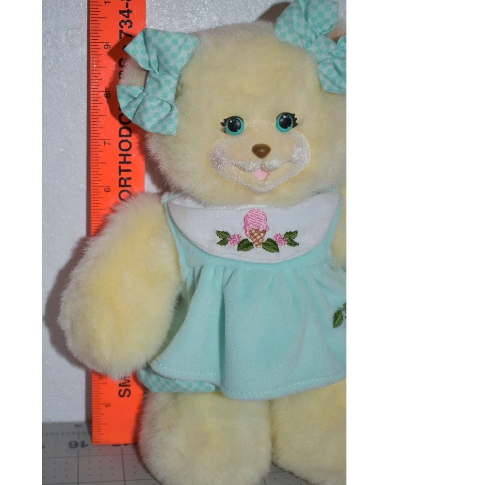 1998 Fisher Price Briarberry AshleyBerry Bear Plush 9 in w/ Original Dress Bows